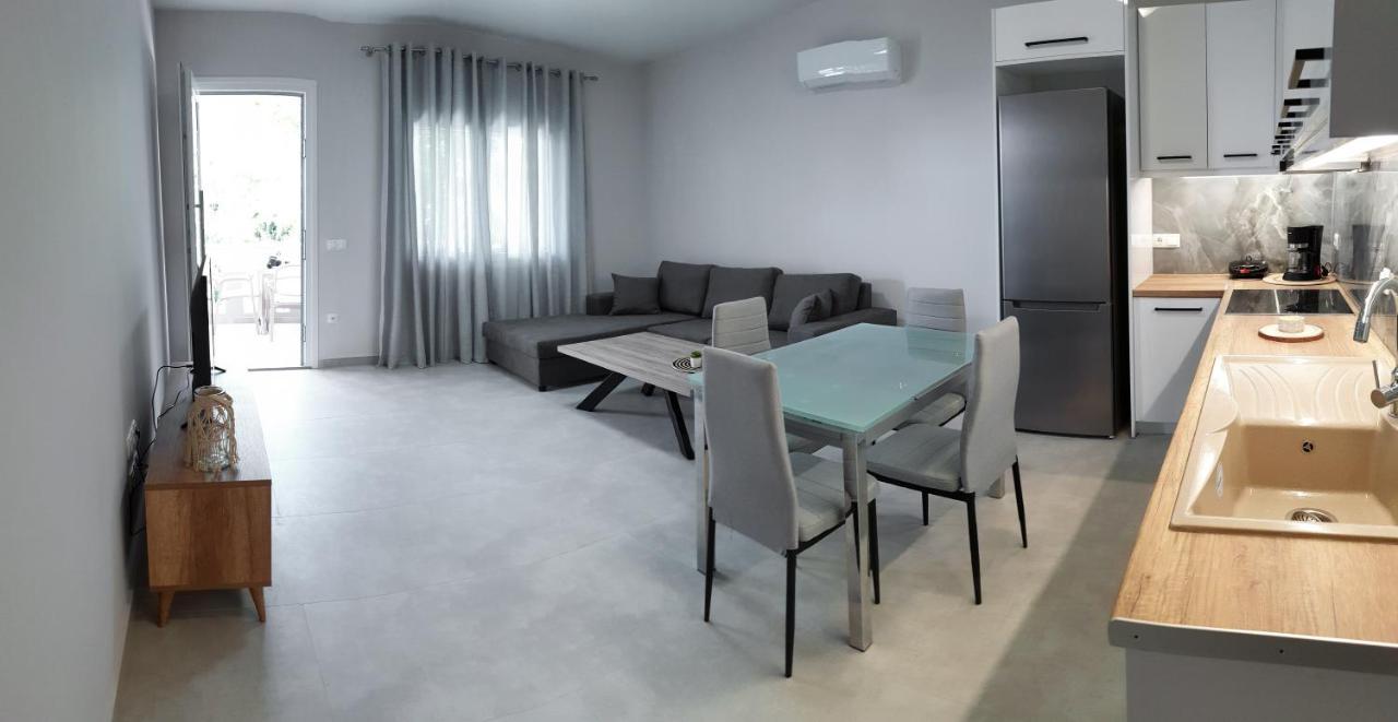 Almeta Suites Chios Town Exterior foto